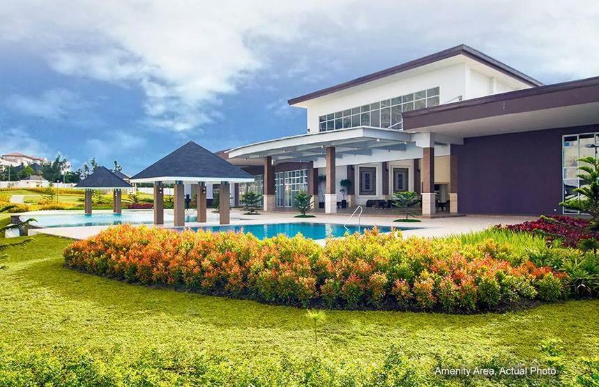 Cozy Staycation Tagaytay At Wind Residences Tagaytay City Exterior photo